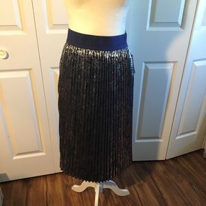 Lularoe NWT  Medium Elegant Jill Skirt